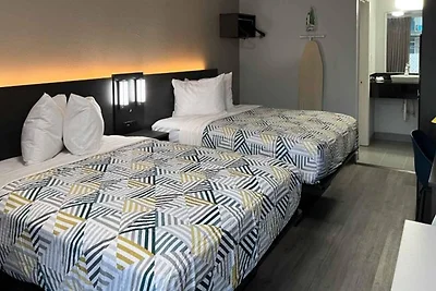 Studio 6 Bay Minette, Al_2 Queen Beds |