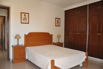 Geräumige Villa mit vier Schlafzimmern und pr...