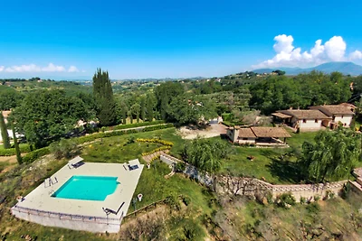 Accogliente casa vacanze con piscina