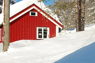 Ferienhaus in Gjerstad mit Schwimmbecken