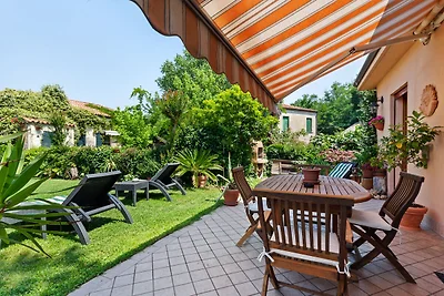 Malerische Villa in Lido di Venezia mit...