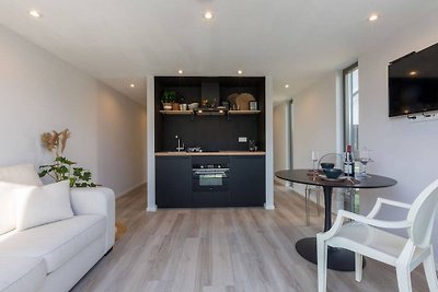 Casa per le nel mezzo della località balneare