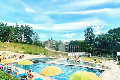 Casa mobile in Toscana con piscina condivisa