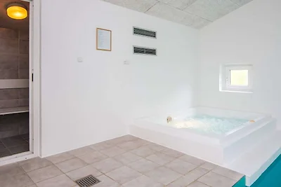 Retraite rénovée avec piscine