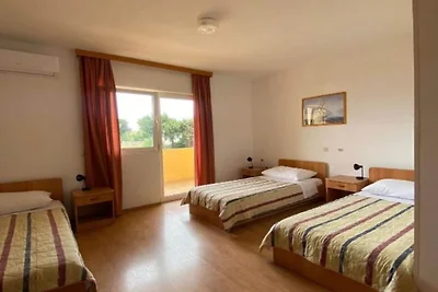 Pansion Tony Pag - Quadruple Room with Balcon...