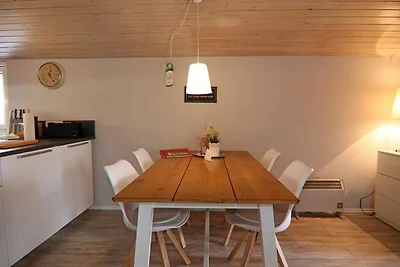 Einladendes Ferienhaus in Huenning