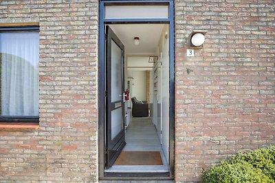 Gepflegtes Ferienhaus mit großem Garten in...