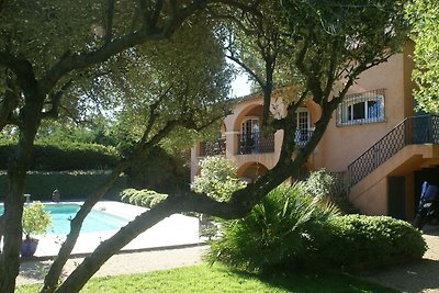 Charmante Villa in Saint-Tropez (Frankreich)