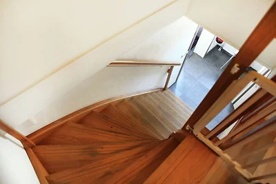 Komfortable Wohnung mit Blick auf Obstgärten