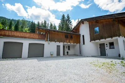 Exklusives Alpenchalet in Niederau