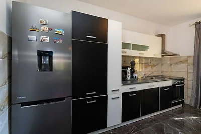 Ferienhaus in Krkovic mit großem Swimmingpool