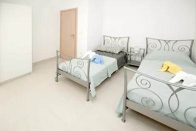 Apartment in Seget Donji mit Terrasse
