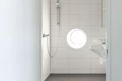 Moderna casa vacanze con giardino d'inverno