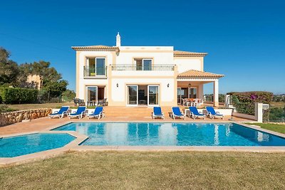 Geräumige Villa in Albufeira mit Grill