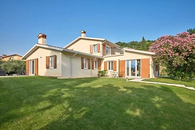 Apartement mit eigenem Jacuzzi am Gardasee