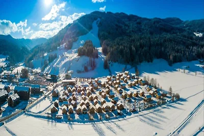 Einladendes Chalet mit Außenjacuzzi an der...