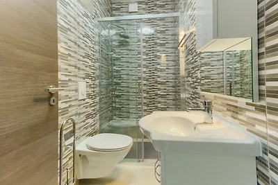 Majestic Kastel Stari Apartment with Terrace ...