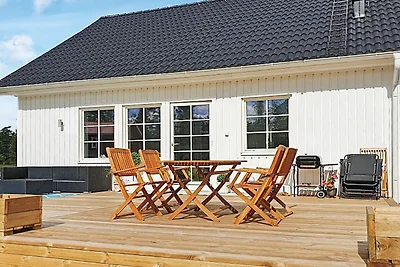 4 Personen Ferienhaus in NORRTÄLJE-By Traum