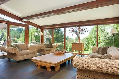 Luxuriöse Ardennenvilla mit Pool und Sauna
