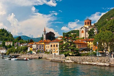 Romantico appartamento a Luino con piscina...