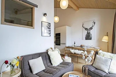 PHOB44 Appartamento atipico con travi a vista...