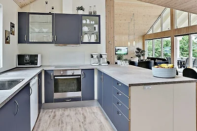 16 Personen Ferienhaus in Dronningmølle
