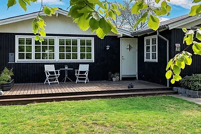 Gemutliches Ferienhaus am Meer-By Traum