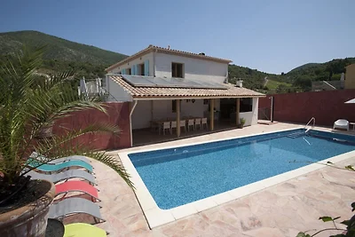 Moderna villa con piscina privata a Roquebrun