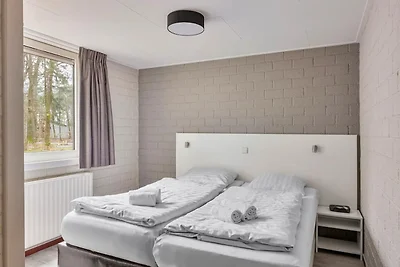Ruhiger Waldbungalow für Paare