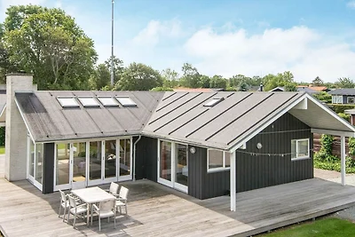 8 Personen Ferienhaus in Juelsminde-By Traum