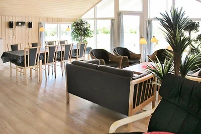 8 Personen Ferienhaus in Væggerløse-By Traum