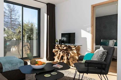 Cosy Central Apartment with Terrace