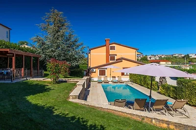 Casa Parenzana mit Pool