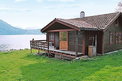 8 persone case ad NORDFJORDEID-By Traum