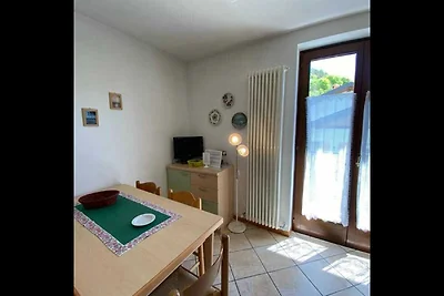 Apartment mit Balkon mit Blick auf den See