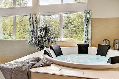 18 Personen Ferienhaus in Højby