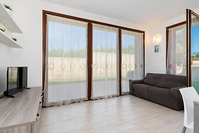Moderna casa vacanze a Lazise con piscina...