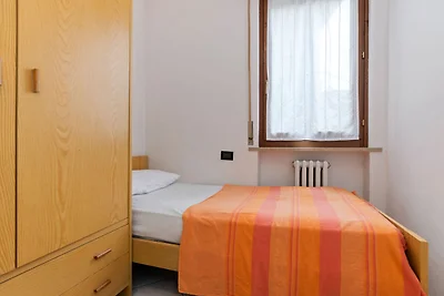Gerהumige Wohnung mit Garten