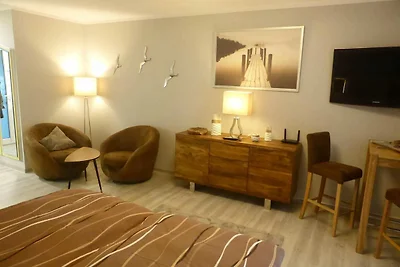 Modernes Appartement mit Terrasse auf Rügen