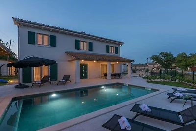 Villa in Barban mit Schwimmbecken