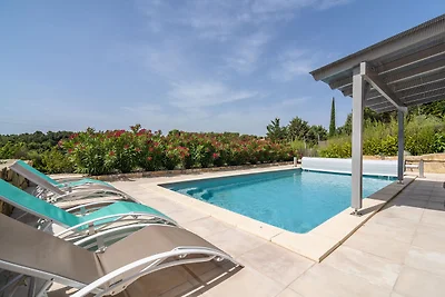 Luxusvilla mit privatem Pool