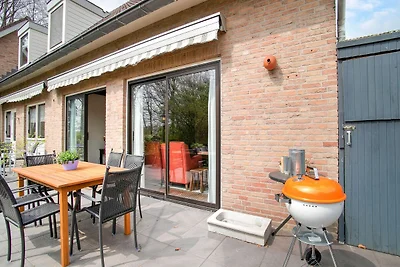 Casa vacanze vicino all'Efteling con giardino