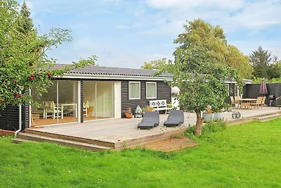 4 Sterne Ferienhaus in Stege-By Traum