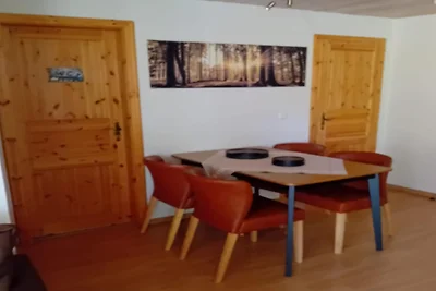 Gemütlicher Doppelbungalow mit Terrasse am Gr...