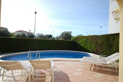 Villa pittoresca a Oliva con piscina privata