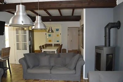 Komfortables Ferienhaus mit privatem Pool