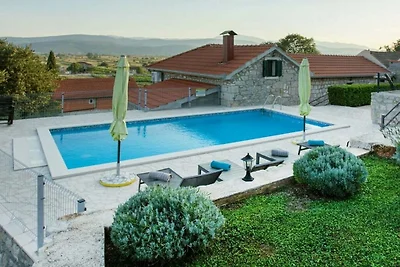 Villa in Imotski mit Schwimmbecken