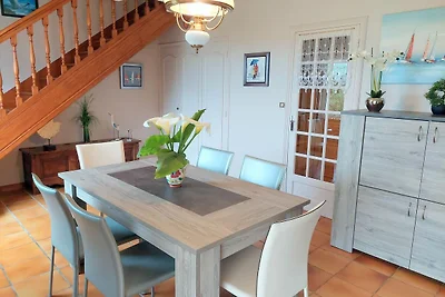 Bretonisches Ferienhaus in Strandnähe,...