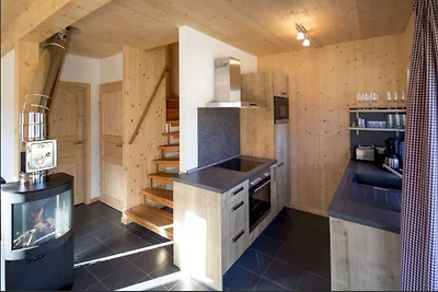 Einladendes Chalet mit Außenjacuzzi an der...