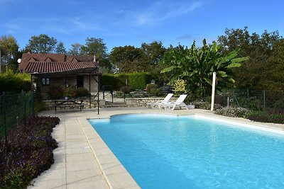 Ferienhaus mit privatem Pool in Montcléra,...